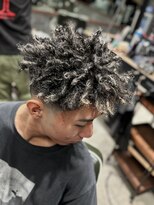 フォーコーナーズカットショップスリーセント 栄(FourCornersCutShop 3/cent)&nbsp;スパイキーアフロ