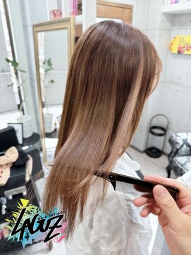 ラグズ 茅ヶ崎(LAGUZ) Mocha beige ナチュラルツヤ感ストレート 茅ヶ崎髪質改善