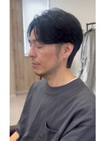 ファースト 秦野店(First)&nbsp;ビジネスヘア　ナチュラルセンターパート　秦野