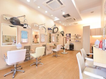 ラピスるりの写真/大型店が苦手な方、ゆったり過ごしたい方にオススメの少人数サロン。誰にも邪魔されない、静かな特等席を♪