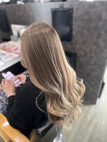 ヘアデザイナーズサロン 三嶋 バレイヤージュ×レイヤーカット