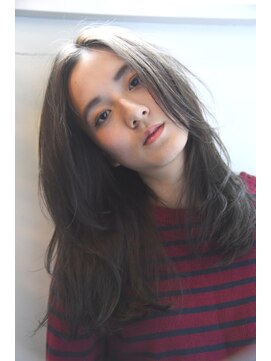 ユノ(juno) アッシュブロンドレイヤー