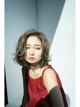 ウィクシー(wixy) くせ毛の方にもあえてのパーマ！ゆるふわショート