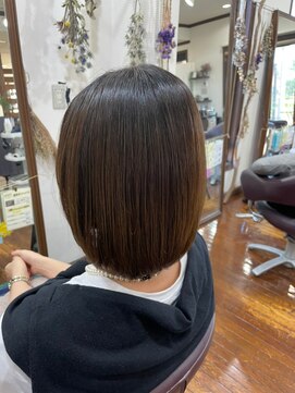 美容室 メザミー MESAMIES 10代20代30代40代大人うる艶小顔マニッシュボブ