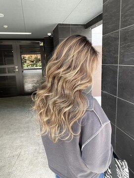 ユートピア(U topia) バレイヤージュ/ハイライト/ミルクティーカラー