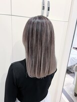 ハイコントラストホワイトグレージュ【SOHO銀座】