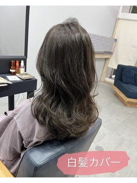 チーク(CHiiK) グレージュ(白髪カバー、ハイライト履歴あり)