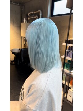 モニカ 原宿店(MONIQA) 水色