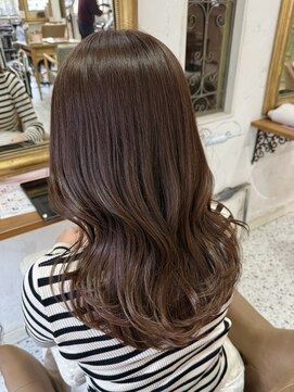 サンバイセライロ 千葉(SAN. by celilo) チョコレートブラウン × くびれ巻き【千葉優希】