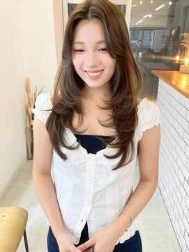 リル 四条河原町(LiLu) やわらかブラウンのくびれロング20代30代