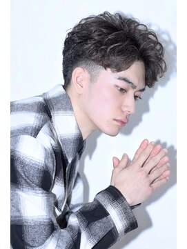 リップス 吉祥寺店 (LIPPS) アップバングラルフカールツーブロック刈り上げ