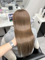 ピリオド 松阪(Period.) ロングヘア ミルクティベージュ 髪質改善 Period.松阪