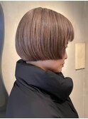 前上がりショートボブ