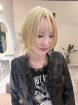 ロア(LORE) ホワイトカラー/2ブリーチ~/ブロンド