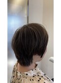 白髪に馴染むハイライト