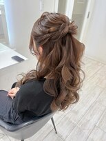 ウブ(ubu)&nbsp;前撮りヘアセット お姫様ハーフアップ