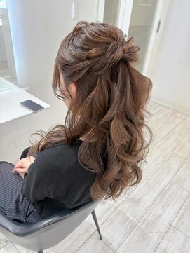 ウブ(ubu) 前撮りヘアセット お姫様ハーフアップ