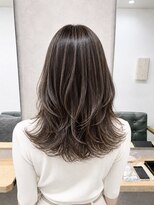 リベストバイジェービー 稲毛(li best. byjb)&nbsp;白髪ぼかしハイライトで叶える大人グレージュ[稲毛/白髪ぼかし]