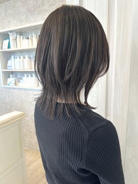 キャアリー(Caary) 福山市Caaryウルフレイヤーカットハッシュカット大人お洒落ヘア
