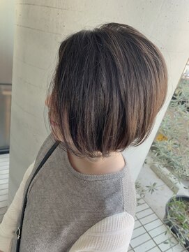 サーカス(circus) アンニュイな雰囲気が可愛い前下がりボブ★