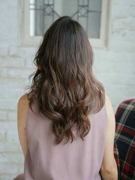 ヘアアンドリラクゼーション シャッセ(Hair&Relaxation SASE) 大人ロングスタイル