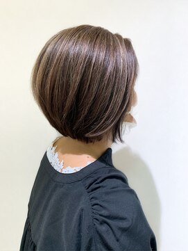 リアン(Lien) 【Lien瀬戸山】白髪ぼかしハイライト×ショートボブ