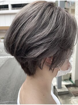 フラバー(flover) 【flover】透明感x束感マッシュショート