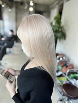 アンダーバーホワイト 京橋店(_WHITE) whitey beige