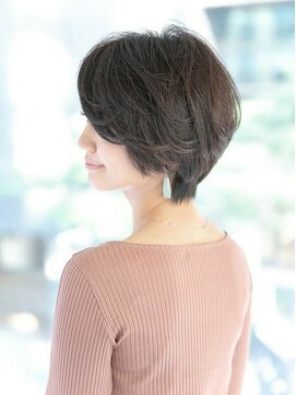 アフロディーテ ギンザ 秋葉原店(APHRODITE GINZA) 外ハネボブ/グラデーションカラー/ペールベージュ/秋葉原