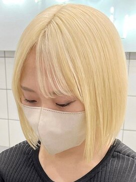 ウィコ 新宿(WICO) ホワイトブロンド[新宿駅/チョコレート/ダブルカラー]