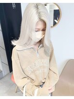 シピ バイ ブレス(shipi. by brace)&nbsp;ホワイト/ホワイトブロンド/ハイトーン