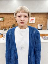 トゥコ(tuco)&nbsp;ブロンドボブ　ミニボブ　グレージュ　ブロンド　ハイトーン