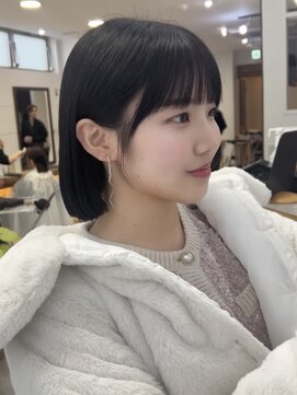 ビュー フクオカ(VIEW FUKUOKA) モードに大人可愛いダークアッシュイメチェンボブ