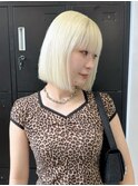 10123耳かけボブ金髪くすみベーベージュホワイトアッシュボブ