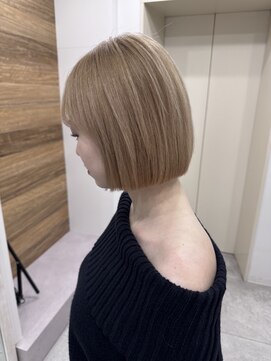 ジゼル(gisele) ブリーチカラーハイライトバレイヤージュシャドールーツ白髪