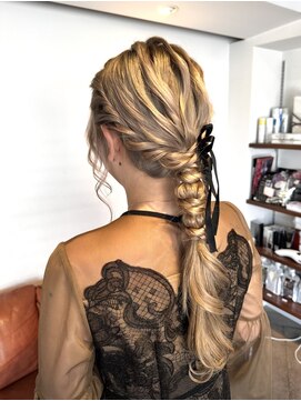 ウミカ(umica) 編みおろしアレンジ