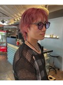モードなメンズのピンクヘア
