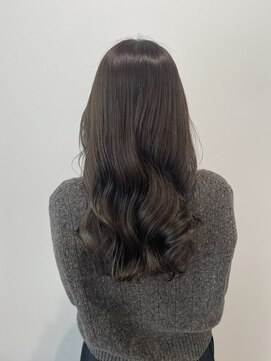 カエラ(kaela) 【kaela 仲丸】艶巻き×グレージュ