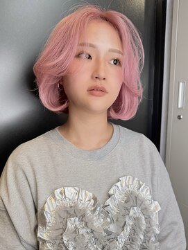 スリー 博多(THREE...) ホワイトピンク