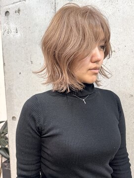 ベージュカラー/ミルクティー/ボブ/レイヤーボブ/ブリーチ