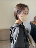 くすみブラウンのボブ
