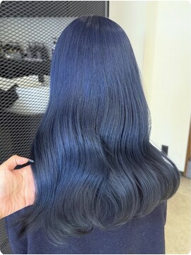 シェイト(ciate) Blue Instagram@ciatesara
