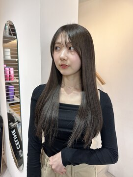 エイチバイシオミエイチ 神戸三宮(H by shiomi H) 着物ヘア/大人ガーリー/ダークアッシュ/似合わせカット/三宮元町