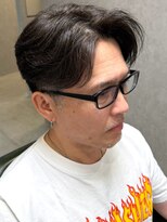 ディスイズバーバーフォース(THIS IS BARBER 4th)&nbsp;ツーブロック センターパート マッシュ 40代 毛流れパーマ