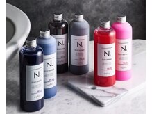 Wカラーや外国人風カラー比率が高いtomee…だからこそこだわるカラーシャンプー♪