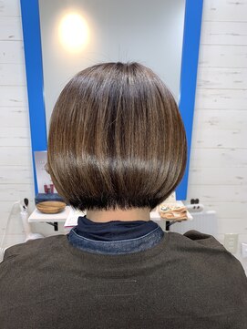 スローライフヘアーデザインアンドスパラウンジ(Slow life Hair design spa lounge) うるつや前下がりボブ