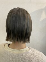 イブヘアー(eve. Hair) 切りっぱなし×Wカラーアッシュ