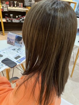 ビークス 新保店(BEECX) 艶々グレイカラー