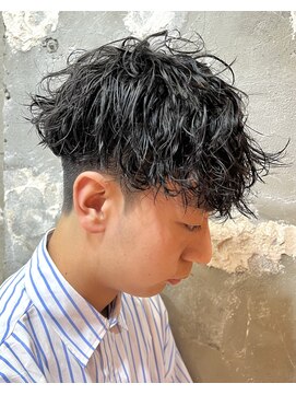 アカ(ACA) メンズカットパーマ波巻ツイストスパイラルパーマ札幌大通