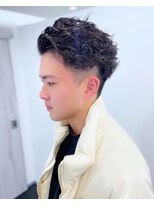 ネオン(neon)&nbsp;アップバング×ベーシックパーマ【柿本拓】